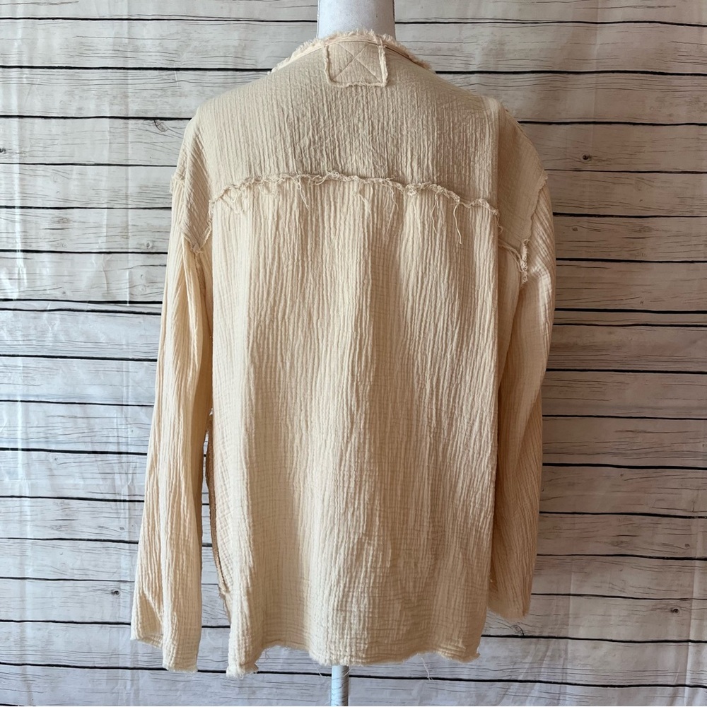 POL Gauze Style Raw Hem Open Face Shacket Size Medium - Picture 8 of 13